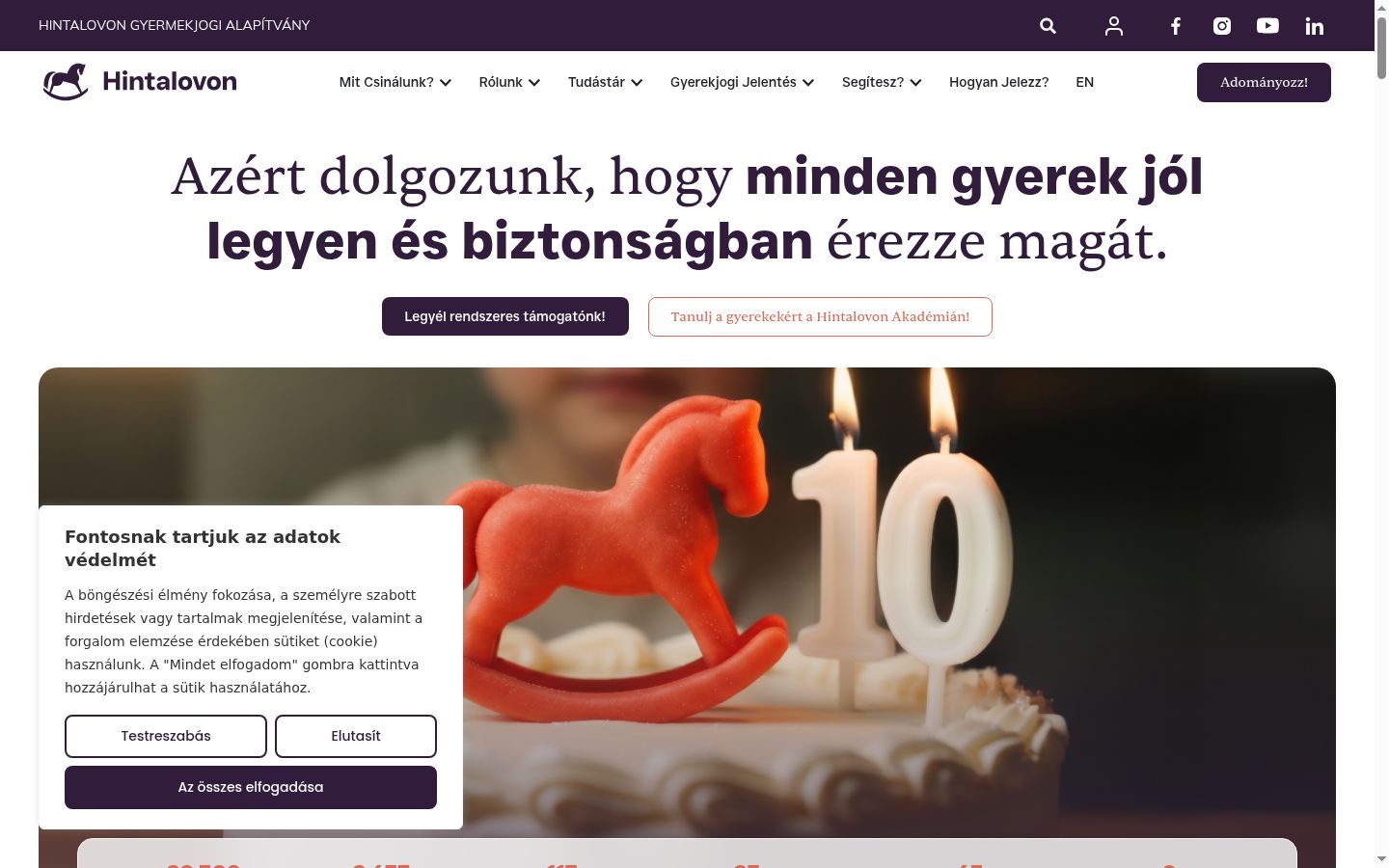 Screenshot of the consent banner shown before any interaction