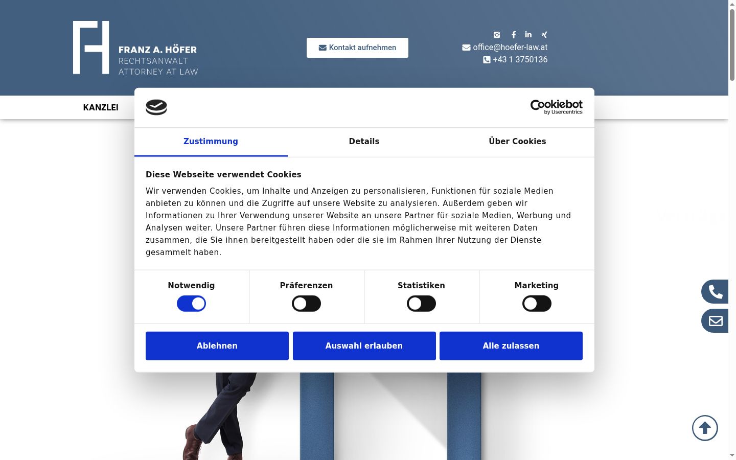 Képernyőkép a bármilyen interakció előtt megjelenő hozzájárulási bannerről