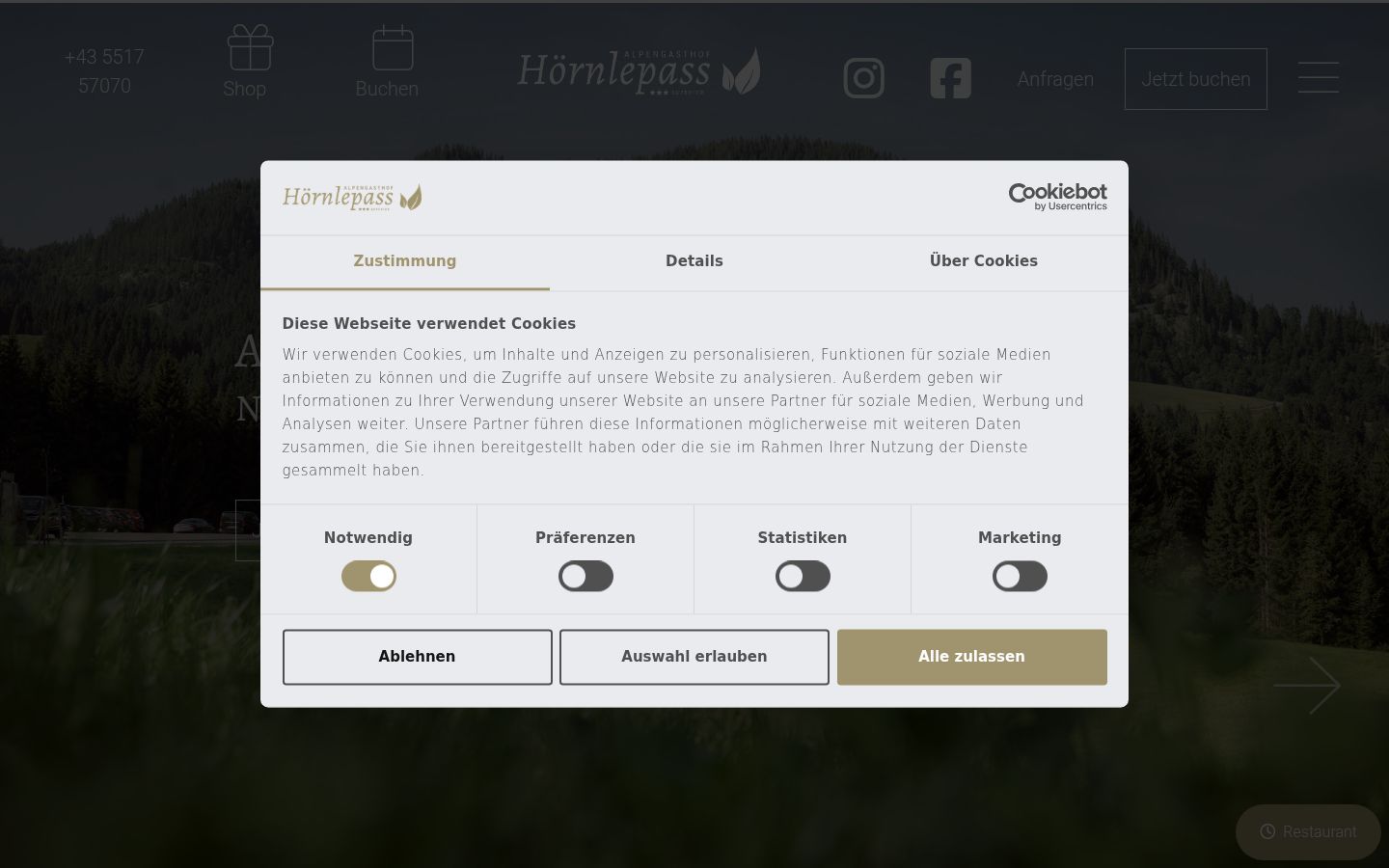 Captură de ecran a bannerului de consimțământ afișat înainte de orice interacțiune