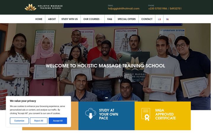 Екранна снимка на holistic-trainingschool.com