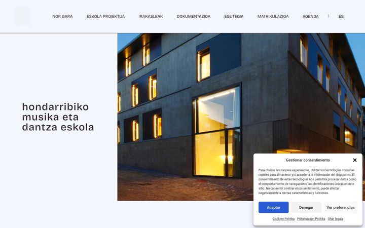 Screenshot of hondarribikomusikaetadantzaeskola.com
