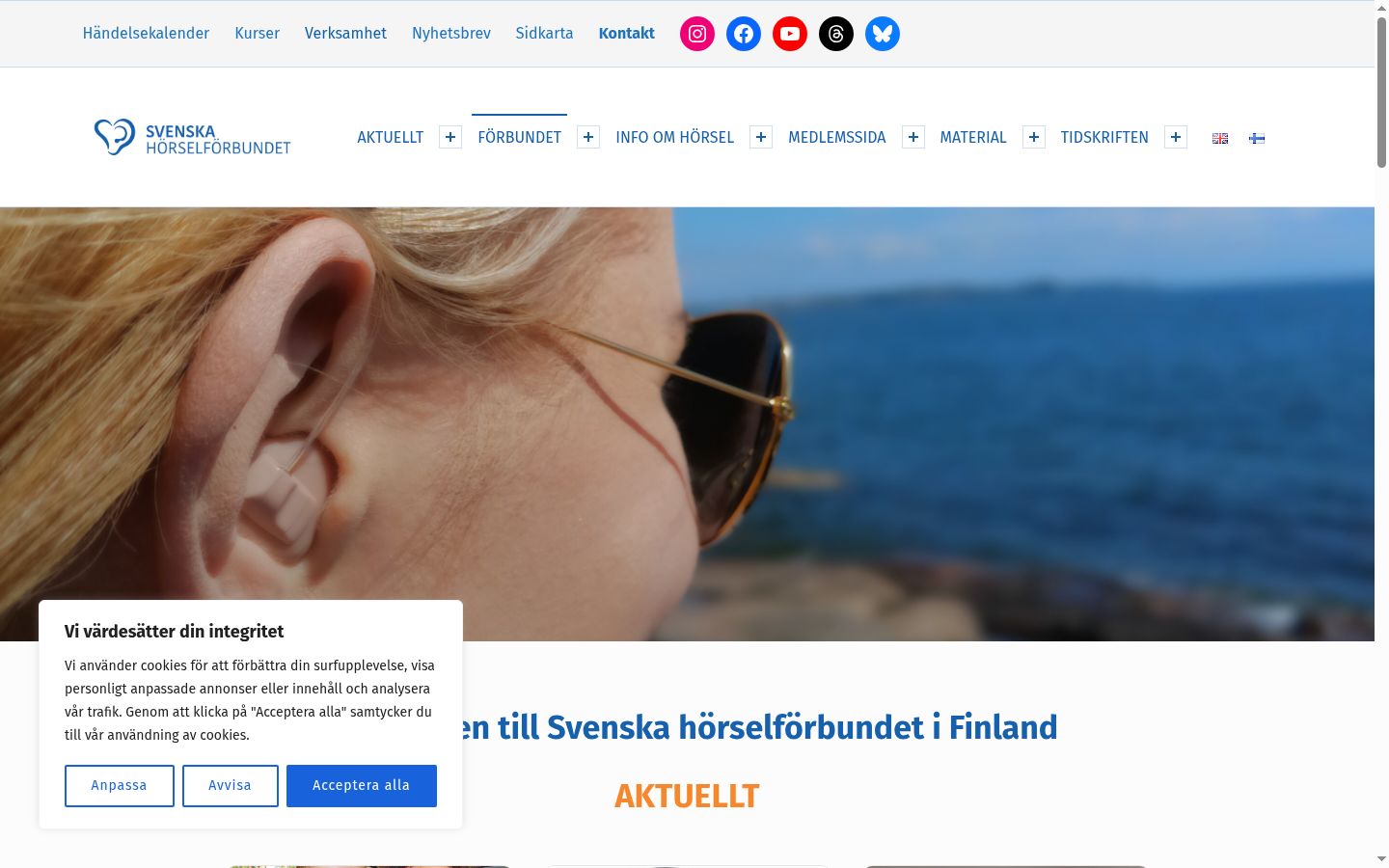 Screenshot del banner di consenso mostrato prima di qualsiasi interazione