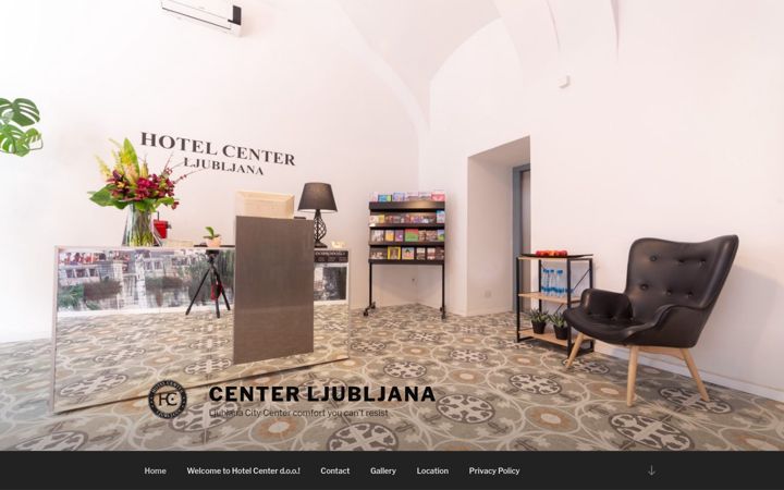 Screenshot of hotelcenter.si