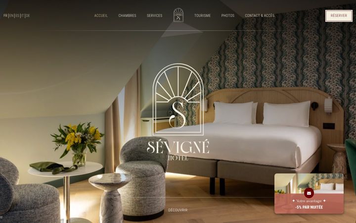 Screenshot of hoteldesevigne.com