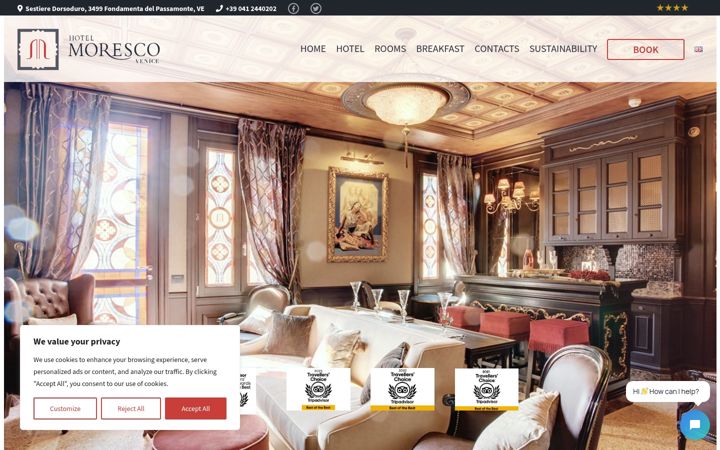 Screenshot of hotelmorescovenice.com