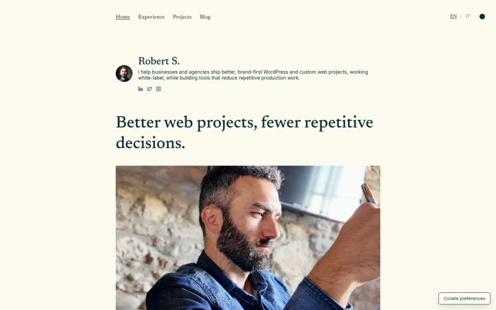 Screenshot of iamrobertsillo.com
