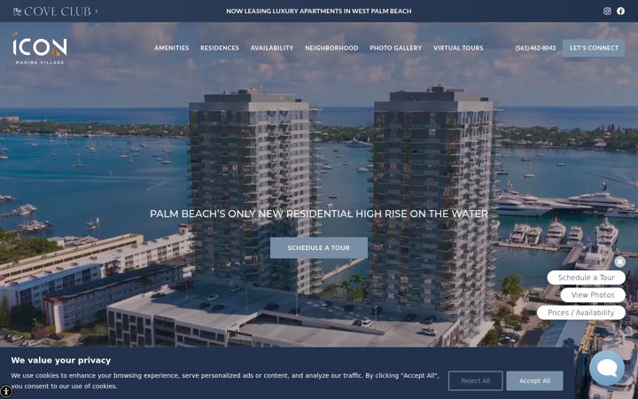 Screenshot of iconmarinavillage.com