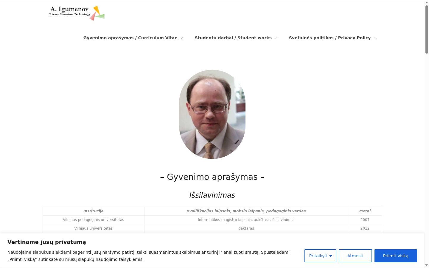 Posnetek zaslona pasice za privolitev, prikazane pred kakršno koli interakcijo