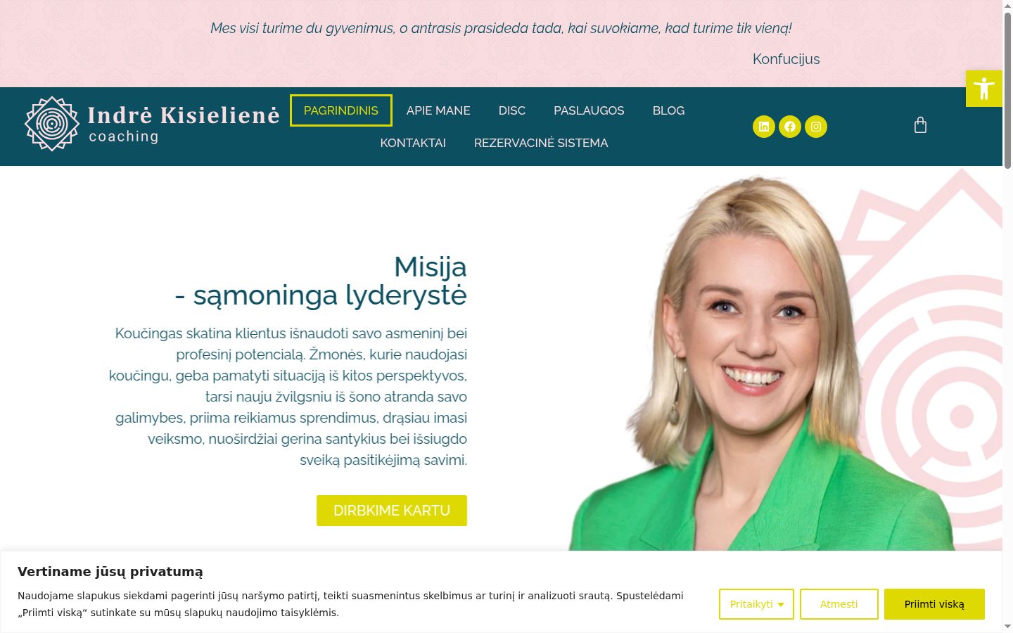 Posnetek zaslona pasice za privolitev, prikazane pred kakršno koli interakcijo