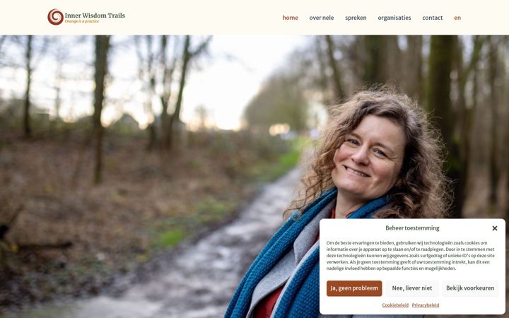 Screenshot of innerwisdomtrails.com