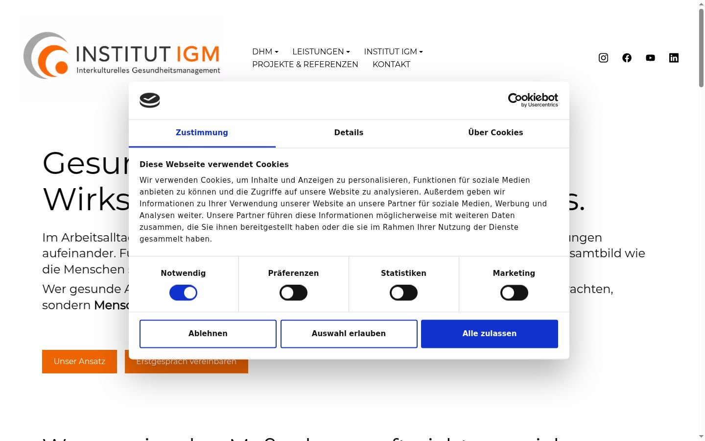 Posnetek zaslona pasice za privolitev, prikazane pred kakršno koli interakcijo