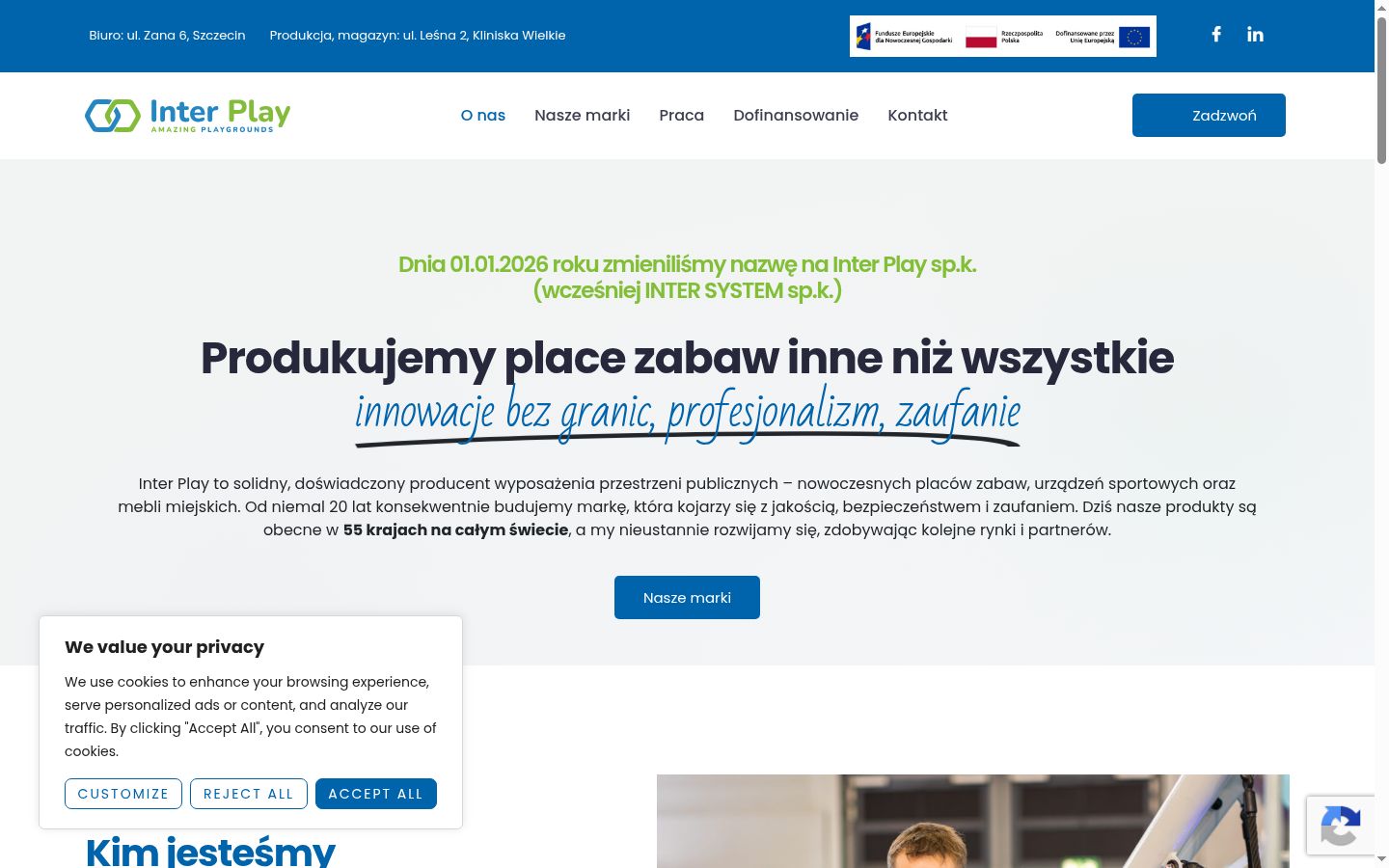 Posnetek zaslona pasice za privolitev, prikazane pred kakršno koli interakcijo