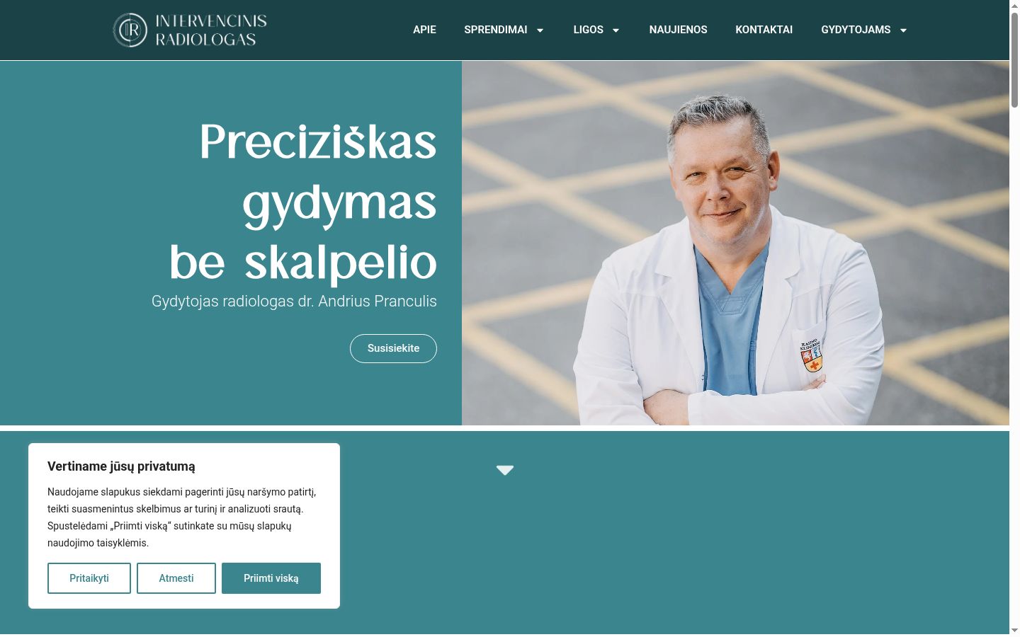 Posnetek zaslona pasice za privolitev, prikazane pred kakršno koli interakcijo