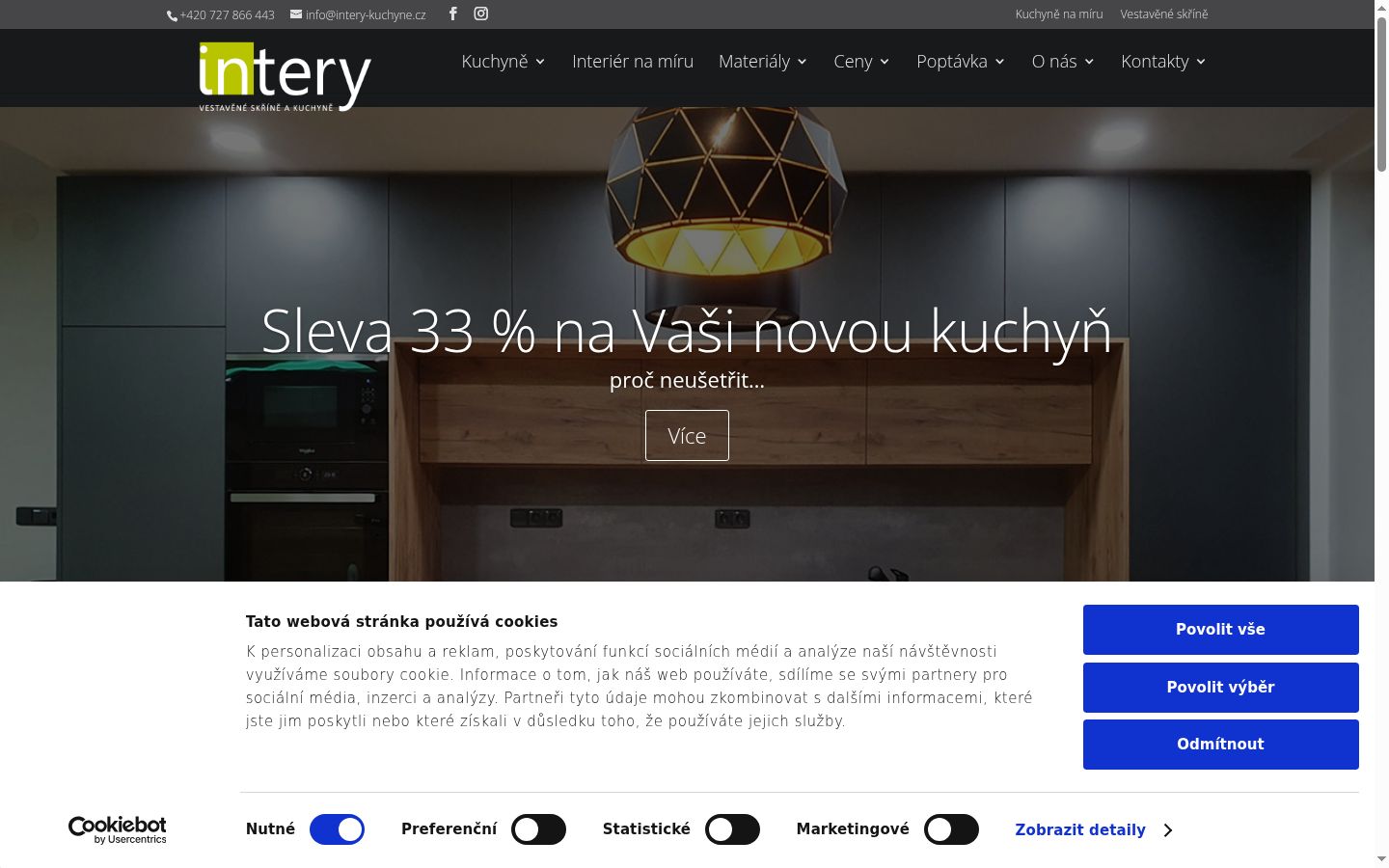 Snímek obrazovky baneru souhlasu zobrazeného před jakoukoli interakcí