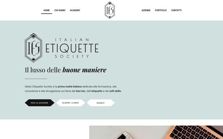 Skärmbild av italianetiquettesociety.com