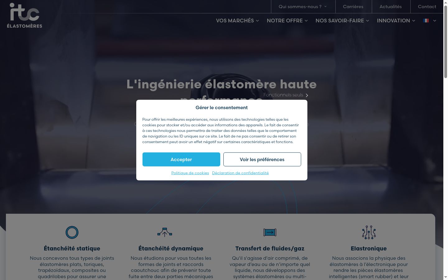 Captură de ecran a bannerului de consimțământ afișat înainte de orice interacțiune