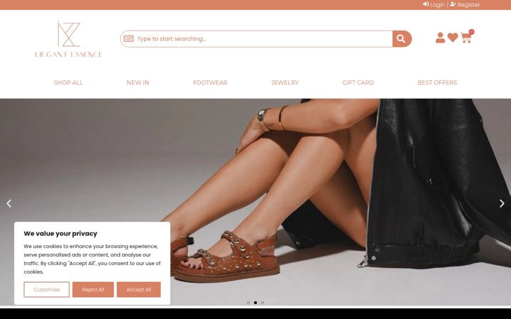 Screenshot of izzyelegantessence.com