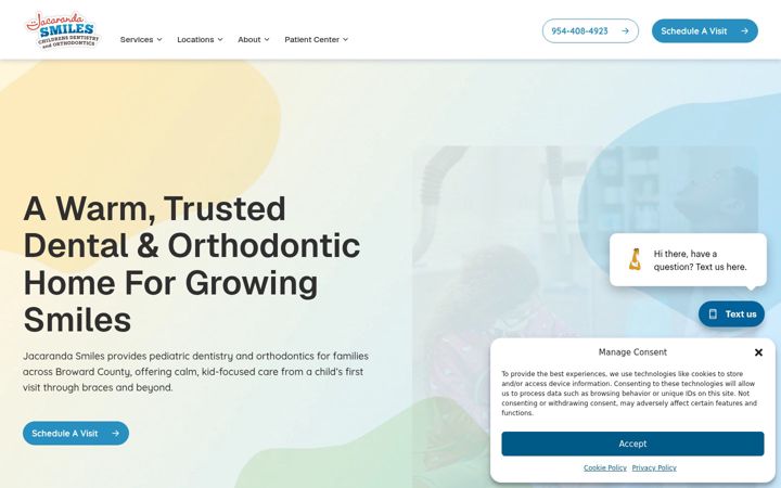 Screenshot of jacarandasmiles.com