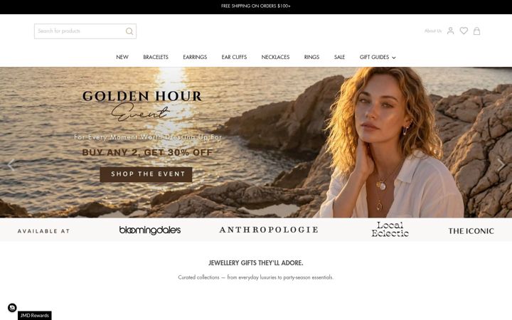 Screenshot of jackiemackdesigns.com