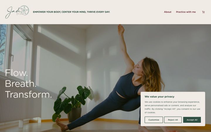 Screenshot of jadeonyoga.com