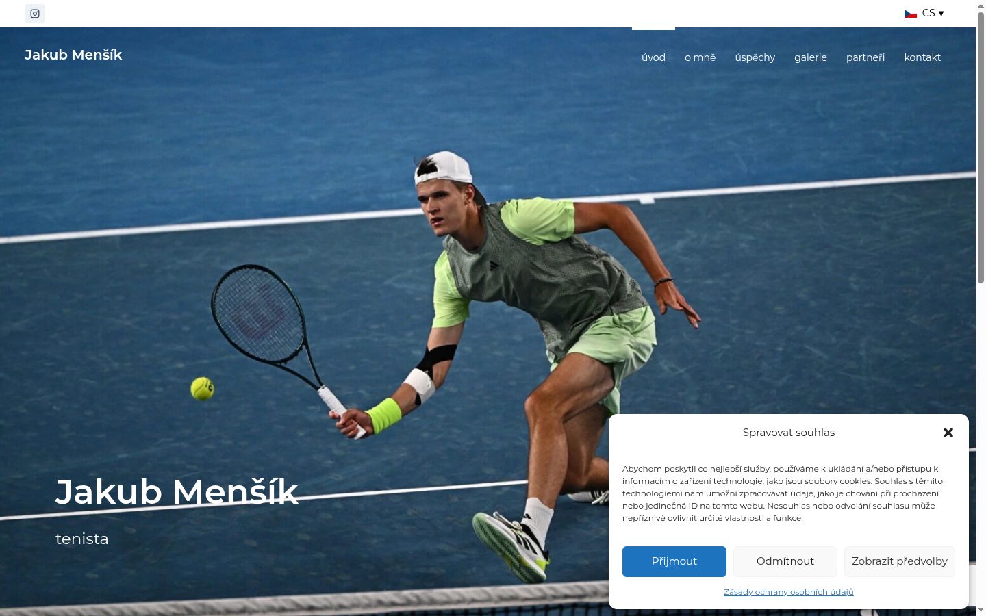 Screenshot del banner di consenso mostrato prima di qualsiasi interazione