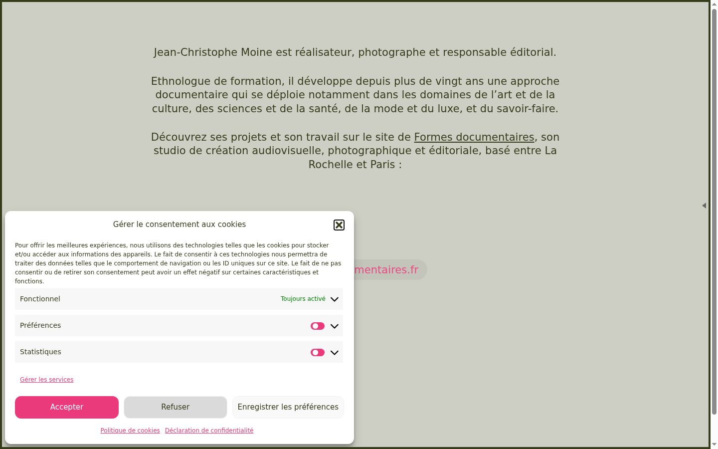 Screenshot of the consent banner shown before any interaction