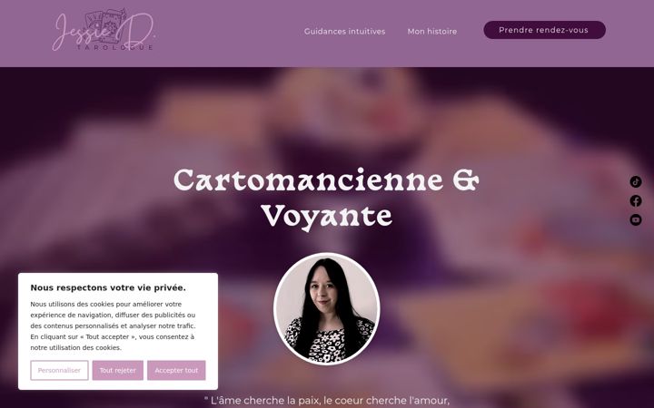 Screenshot of jessiedtarologue.com