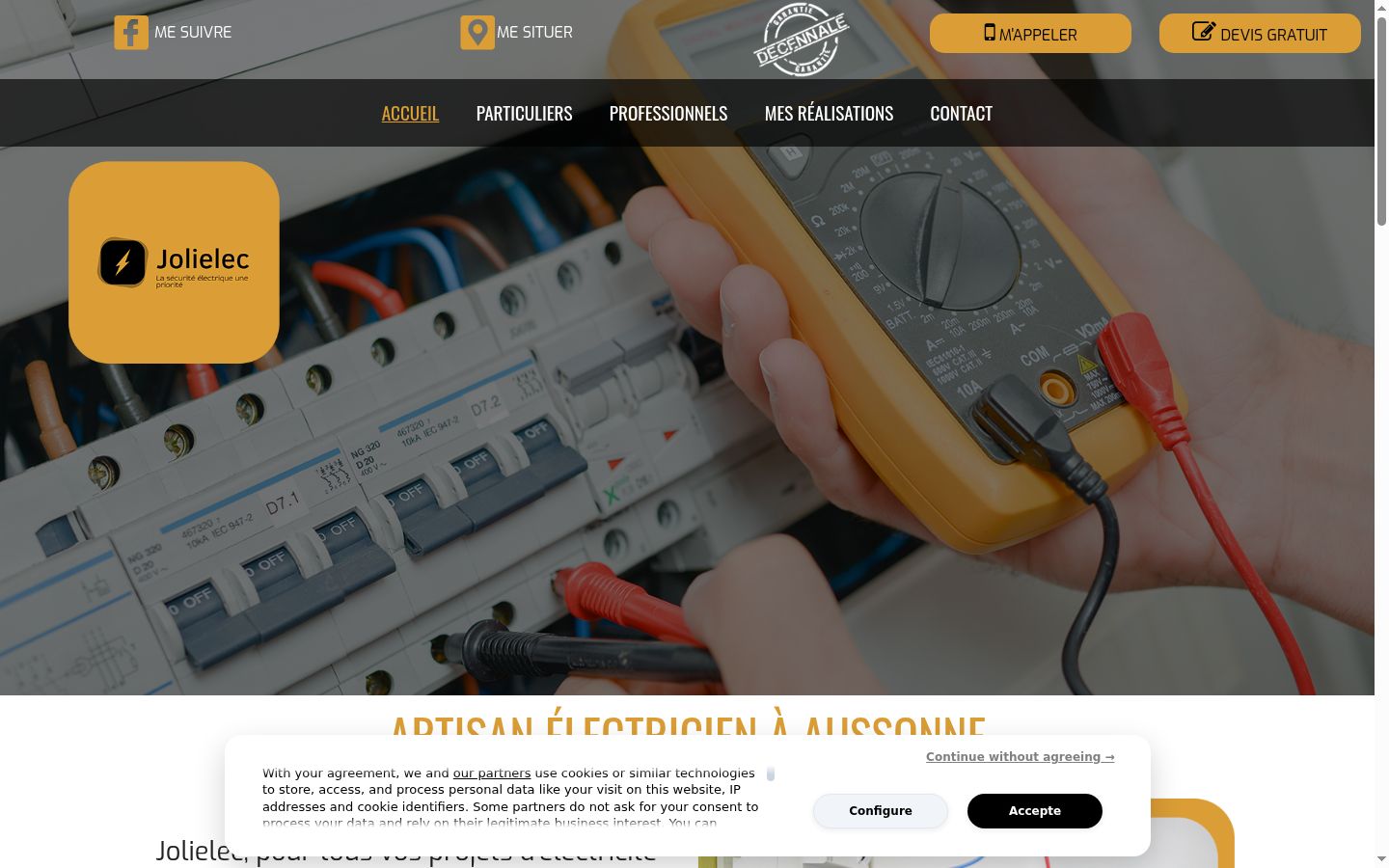 Screenshot of the consent banner shown before any interaction