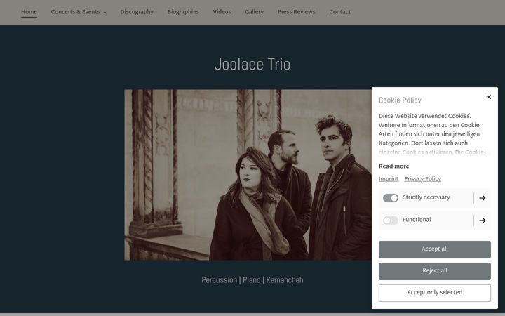 Screenshot of joolaeetrio.com