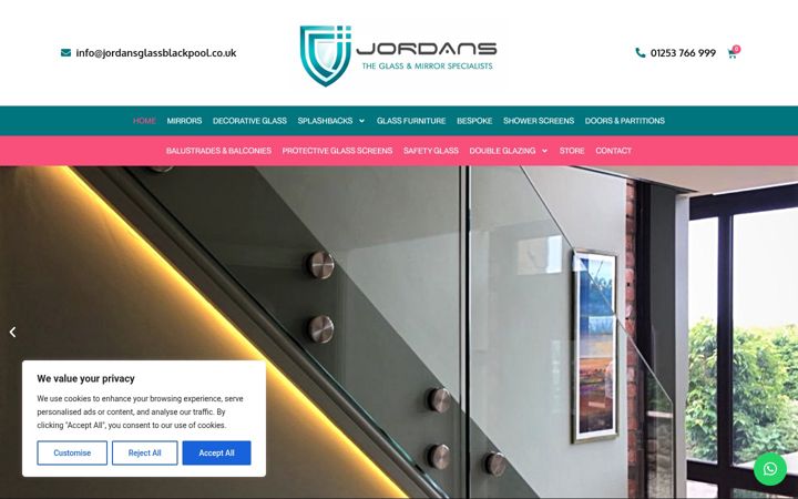 Screenshot of jordansglassblackpool.co.uk