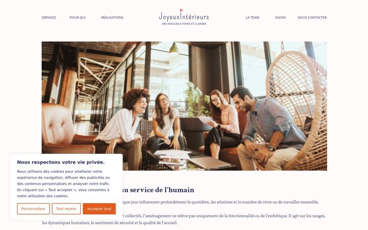 Screenshot of joyeuxinterieurs.com