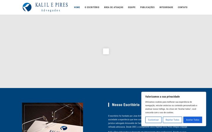 Screenshot of kalilepires.adv.br
