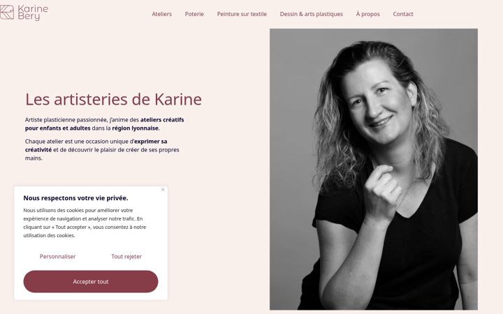 Screenshot of karinebery.com