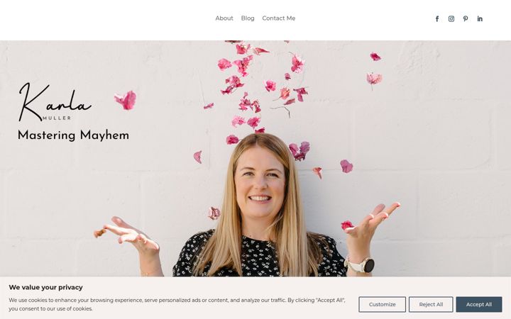 Screenshot of karlamuller.com