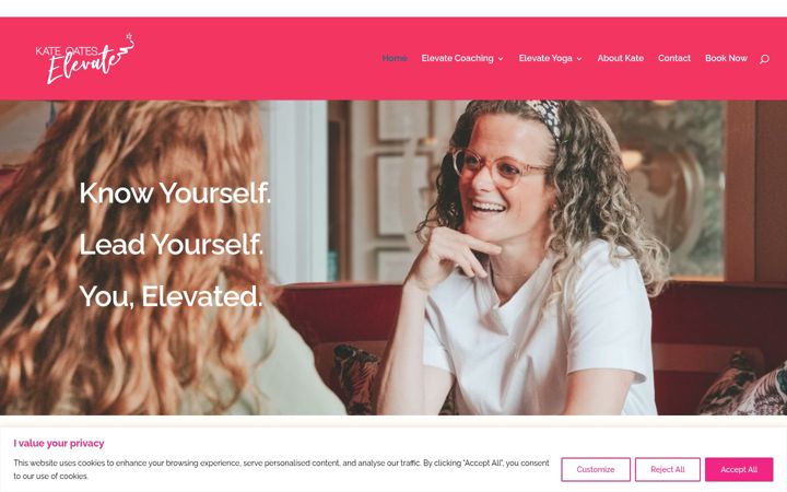 Screenshot of kateoateselevate.com