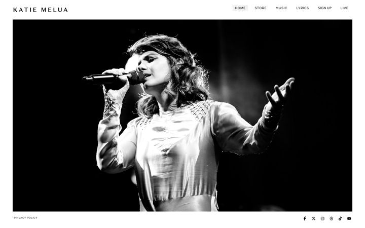 Screenshot of katiemelua.com