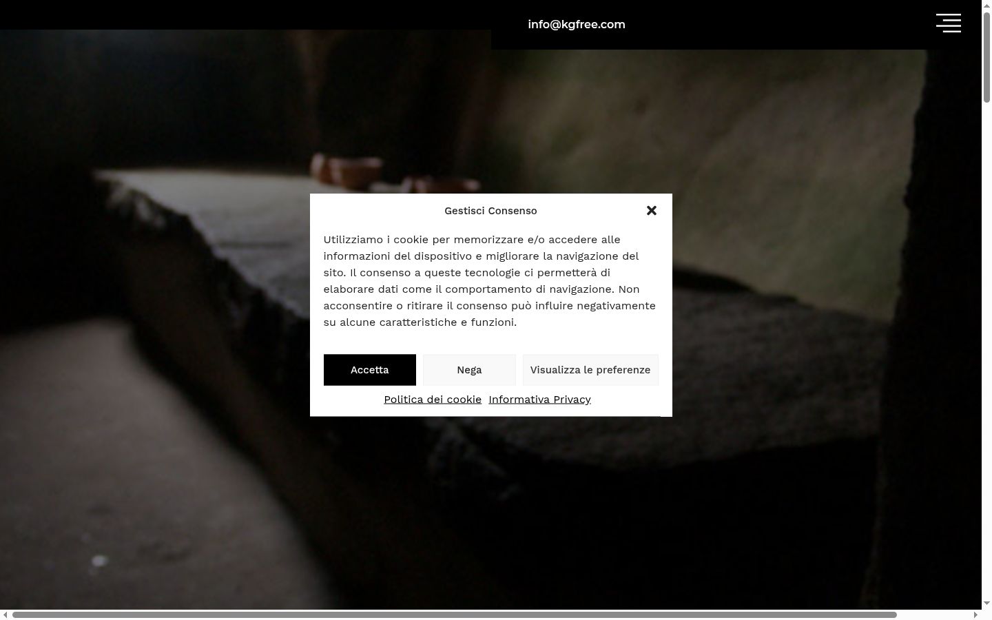 Screenshot del banner di consenso mostrato prima di qualsiasi interazione