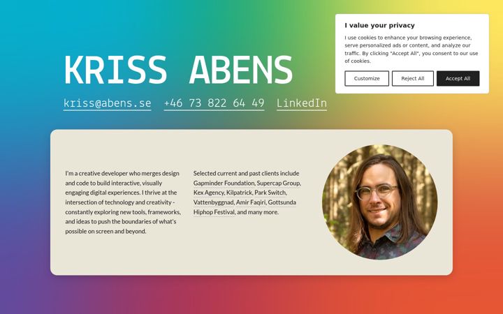 Screenshot of krissabens.com