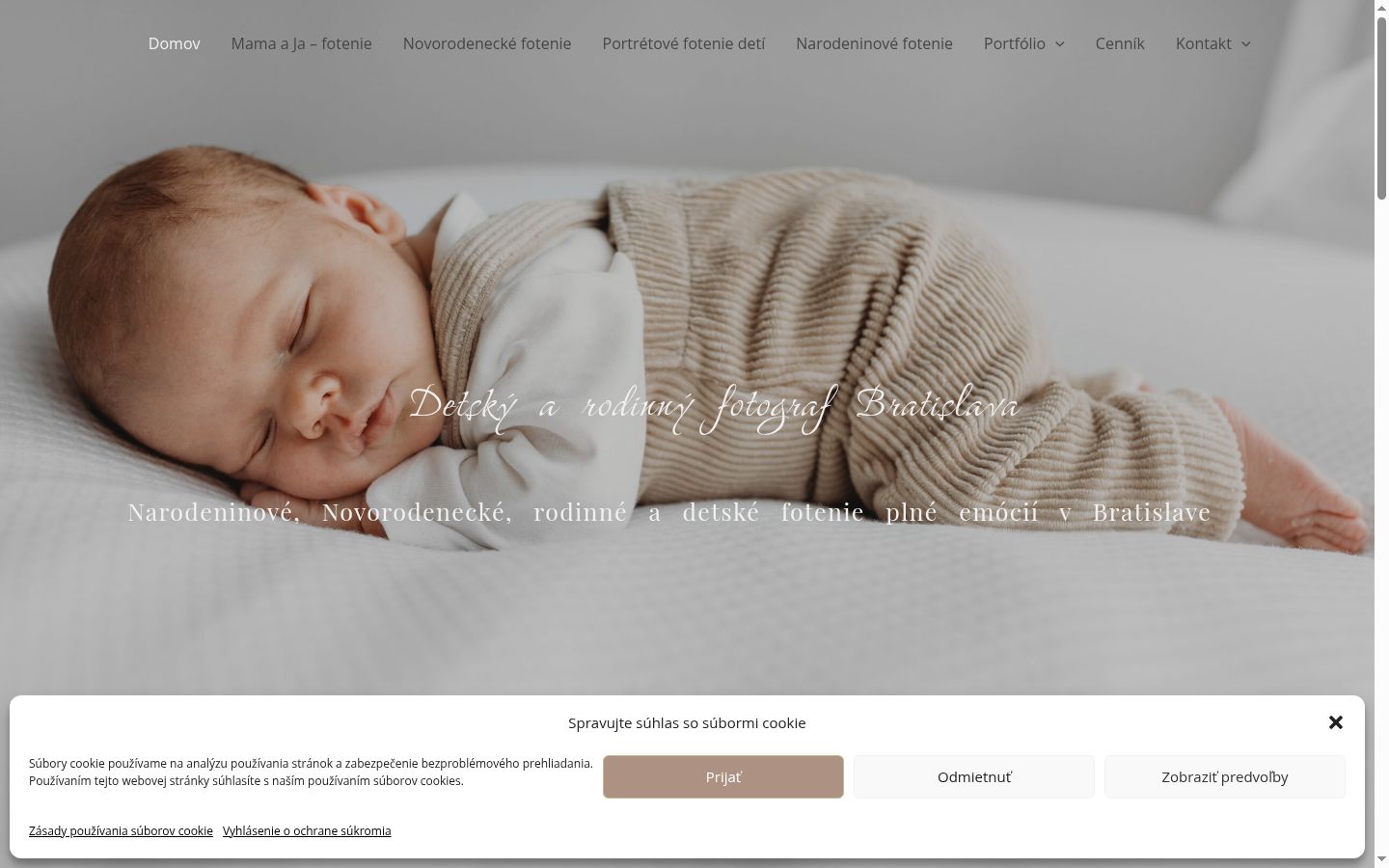 Screenshot of the consent banner shown before any interaction