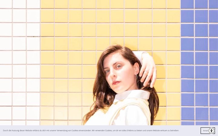 Screenshot of kristinelm.com