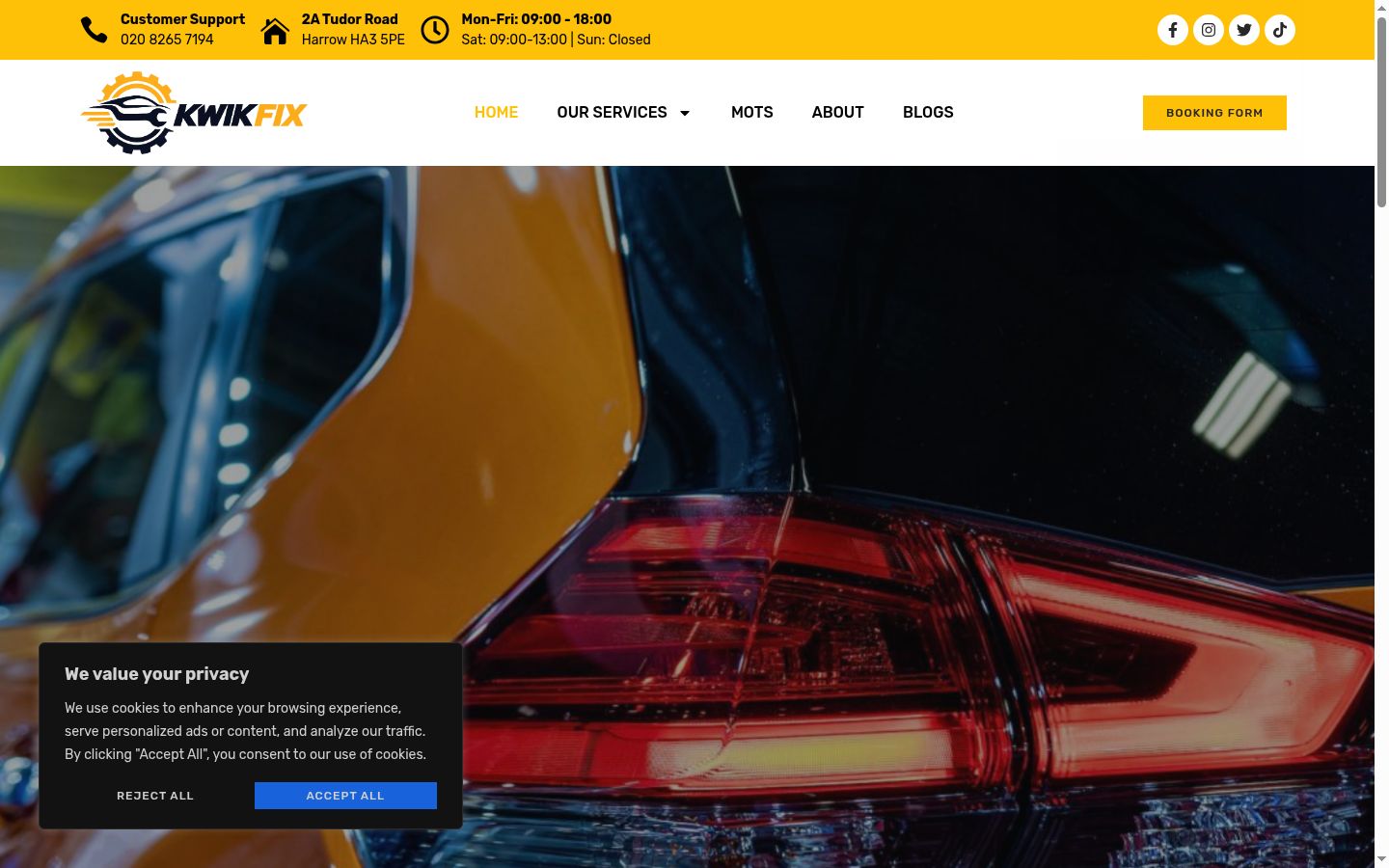 Screenshot del banner di consenso mostrato prima di qualsiasi interazione