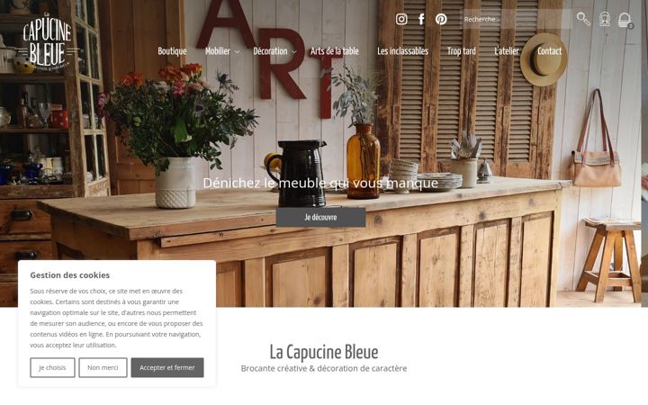 Screenshot of lacapucinebleue.com