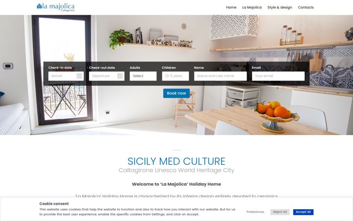 Screenshot of lamajolica.com