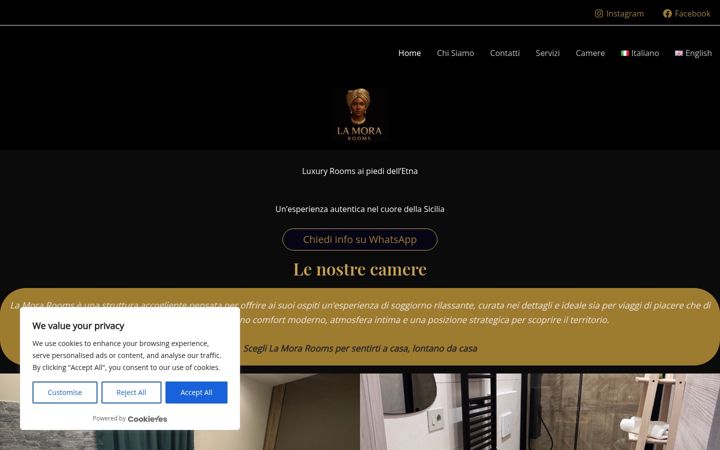 Screenshot of lamorarooms.com