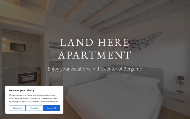 Screenshot of landhereapartment.com
