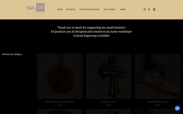 Screenshot of landreywoodworks.com