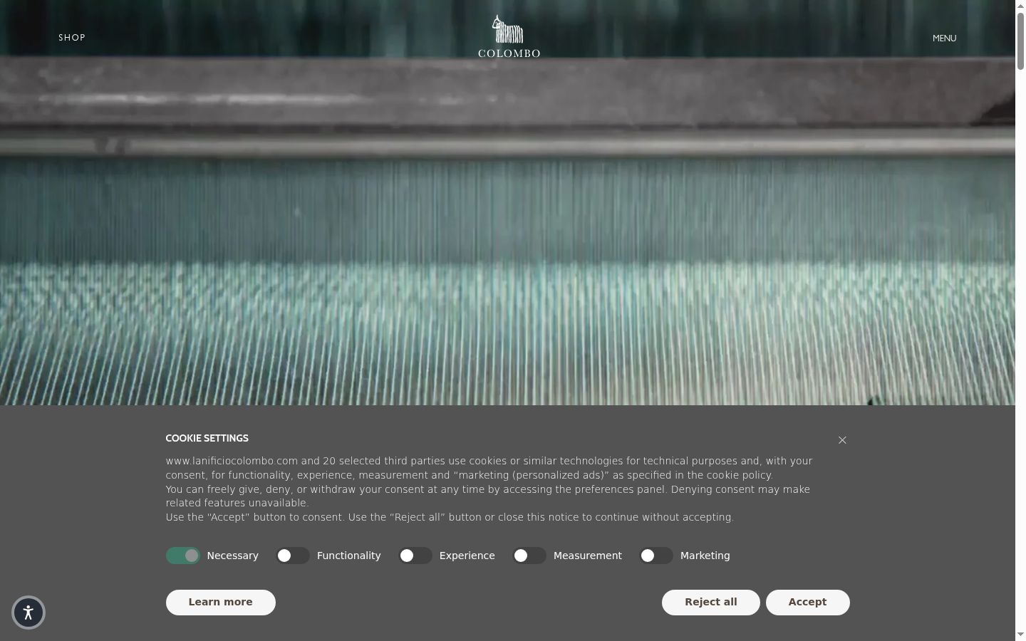 Screenshot of the consent banner shown before any interaction