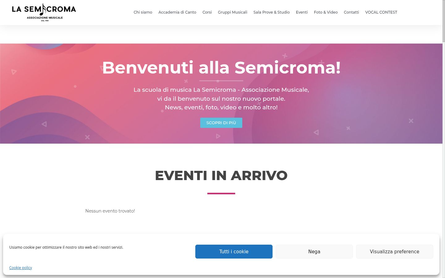 Screenshot del banner di consenso mostrato prima di qualsiasi interazione