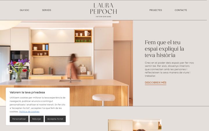 Screenshot of laurapeipoch.com