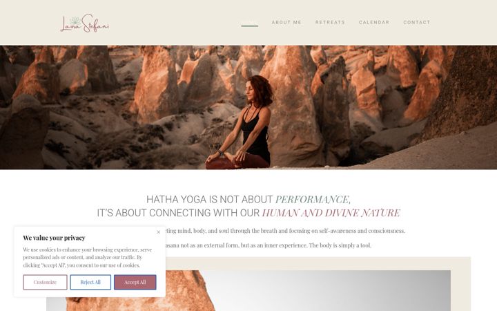 Screenshot of laurastefaniyoga.com